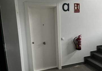 Instalación de extintores y cartelería