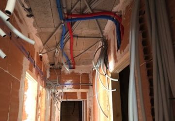 INSTALACION FONTANERIA Y ELECTRICIDAD