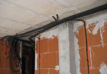 Comienzo instalacion electricidad interior viviendas