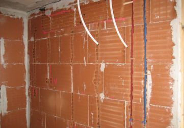Comienzo instalación fontanería interior viviendas 