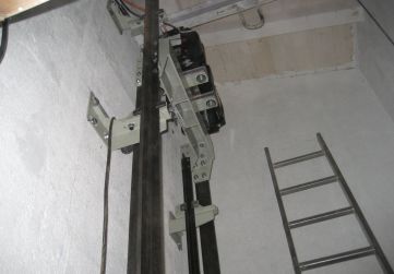 Trabajo instalación ascensor
